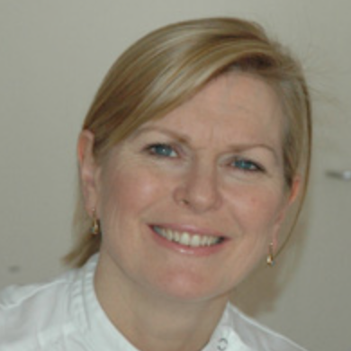 Dr. Gillian Rainsberry BSc (Hons), BDS (London), MBA (Ox) 